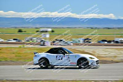 media/Apr-06-2024-Extreme Speed (Sat) [[3431b70655]]/Orange-high int/Session 3 (Turns 2 and 3)/